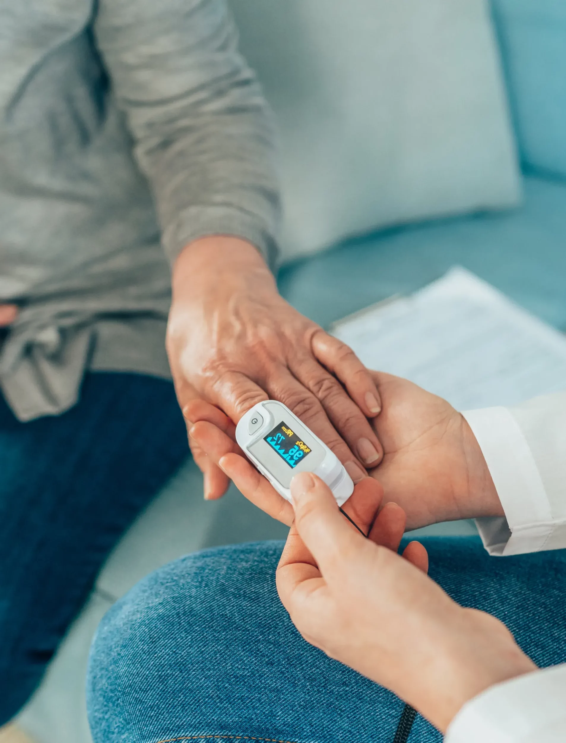 Zuurstofsaturatiemeting voor de diagnose van ademhalingsinsufficiëntie.